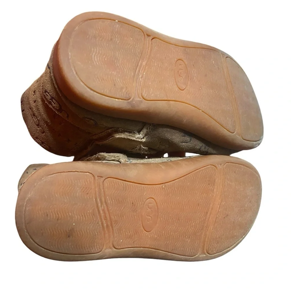 UGG Keelan Embossed Logo Tan Boots Size 10 Toddler